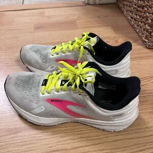 Brooks Launch 9 running shoe